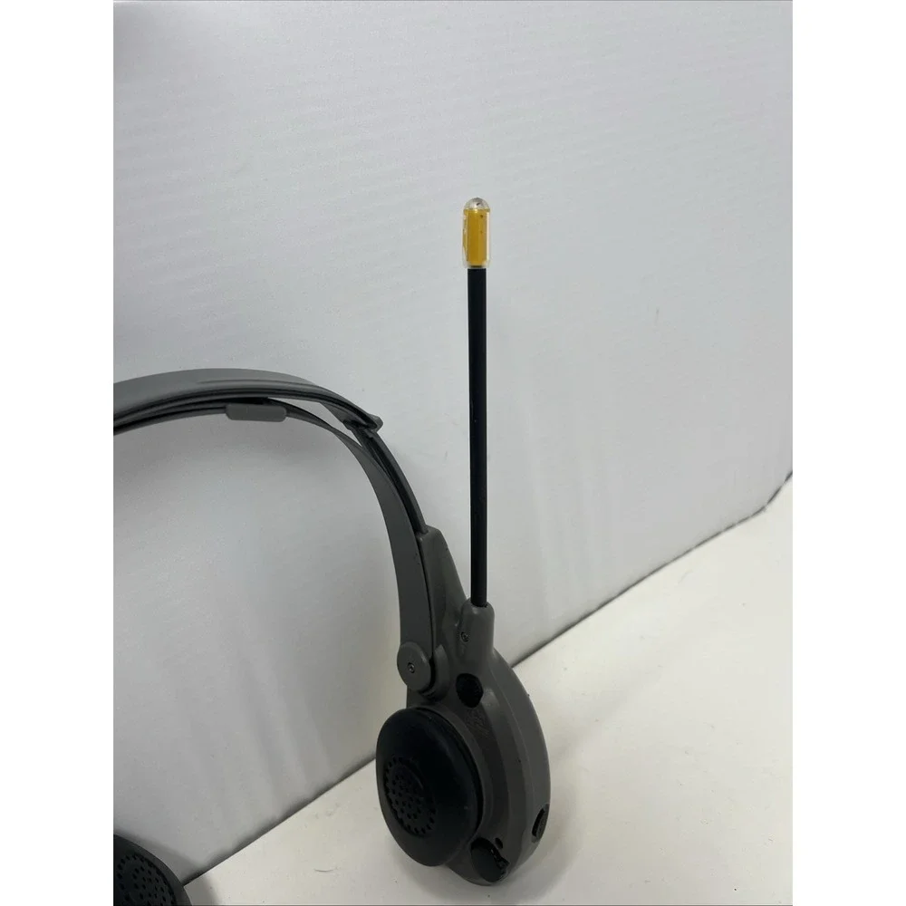 Sony FM/AM Walkman SRF-HM55 Headphones Vintage Yellow Sports Radio Earphones